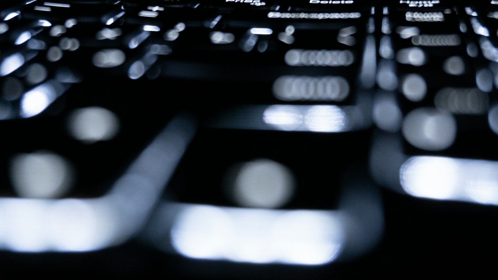 Voordelen en nadelen van een VPN: verlicht toetsenbord